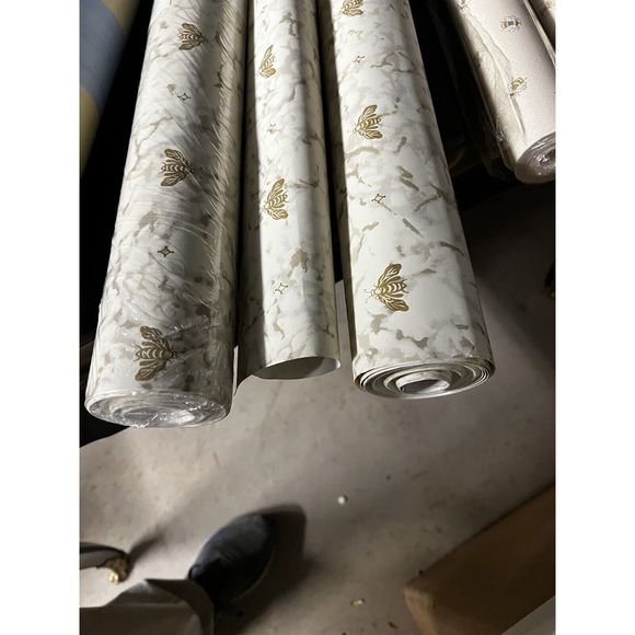 Stroheim & Romann Wallpaper Triple Roll Wall Covering - 101 SQ FT (27 in x 45 F) - Picture 2 of 4